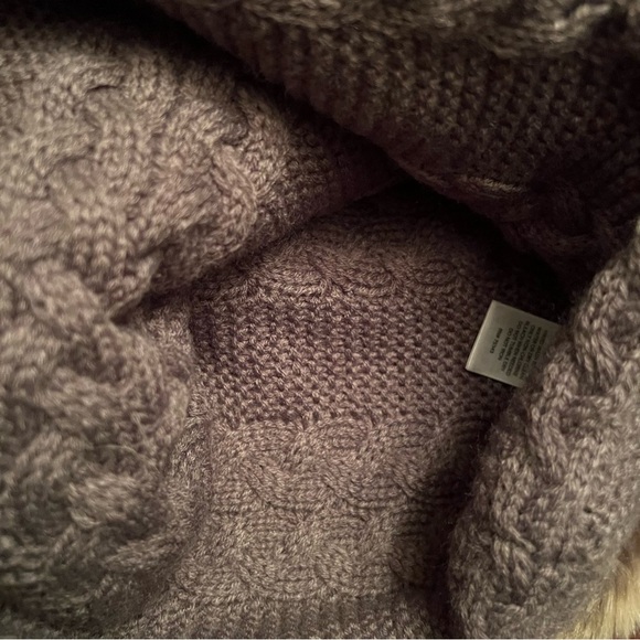 Max Studio faux fur infinity scarf animal print NWT - Picture 4 of 5